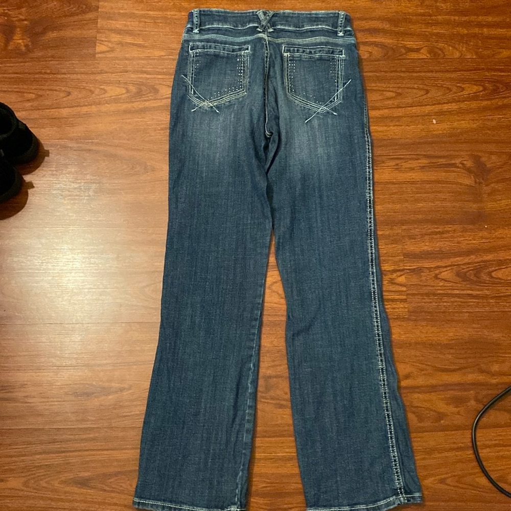 baggy bedazzled back pocketed jeans